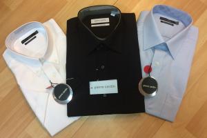 CHEMISES PIERRE CARDIN/DEVRED/JUPITER et VESTES EN CUIR UNGERS CHEMISES PIERRE CARDIN/DEVRED/JUPITER et VESTES EN CUIR UNGERS